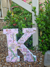 Free standing letters