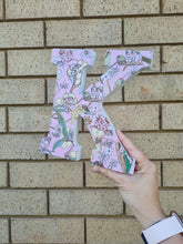 Free standing letters